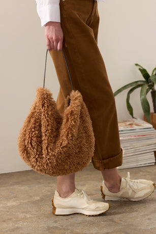 Slouch Bag by Helen Moore