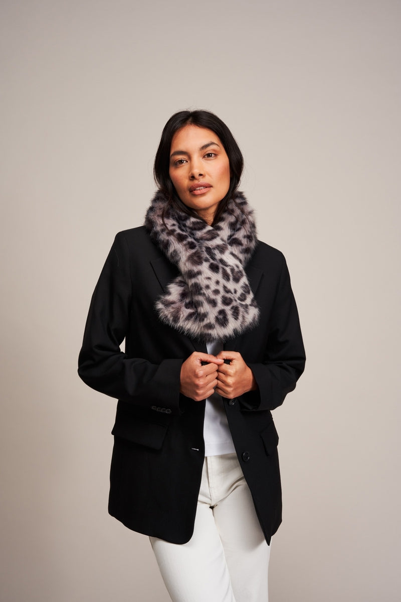 Model wearing a Silver Leopard animal print faux fur Tippet Scarf by Helen Moore