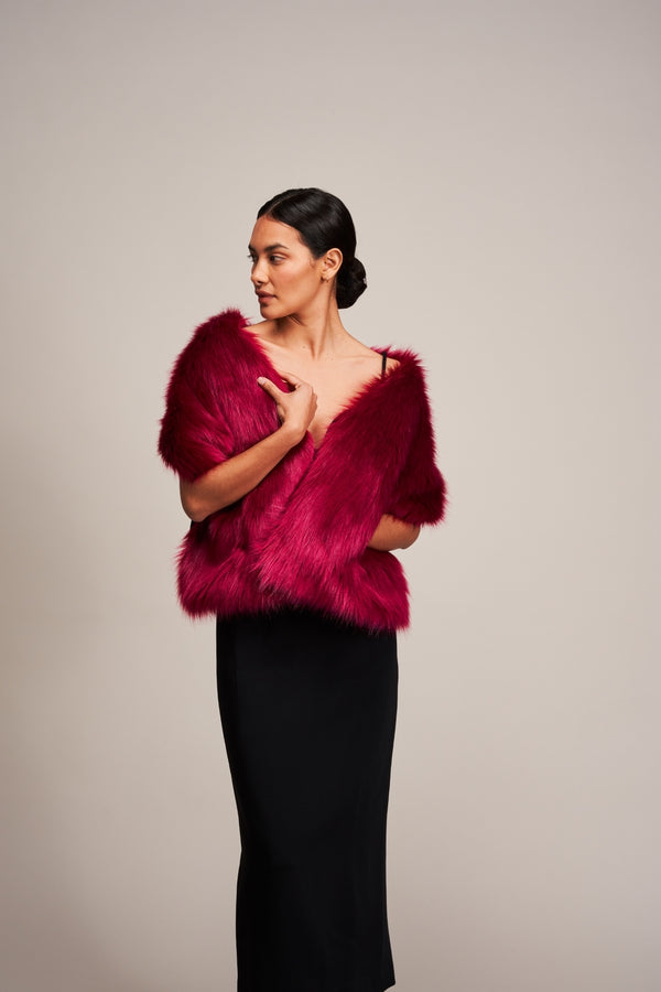 Model wearing Magenta faux fur Pocket Stole by Helen Moore