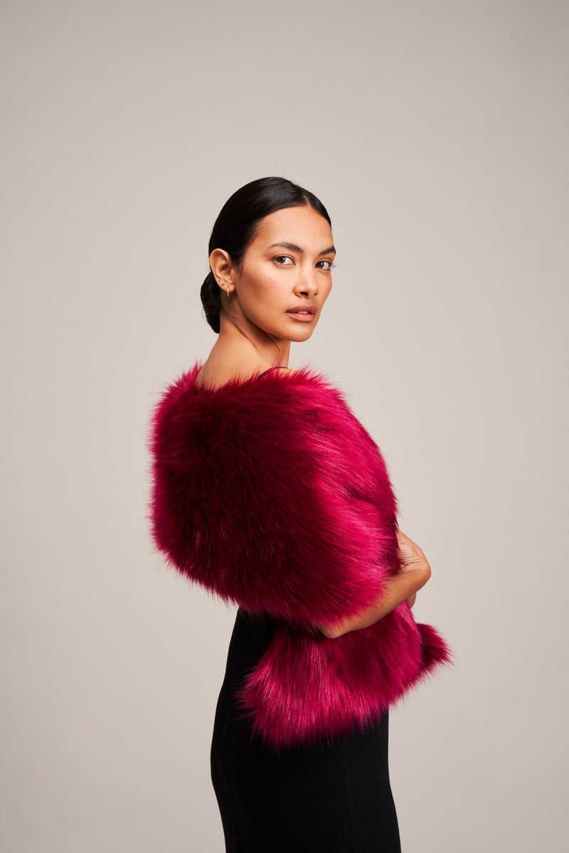 Model wearing Magenta faux fur Pocket Stole by Helen Moore