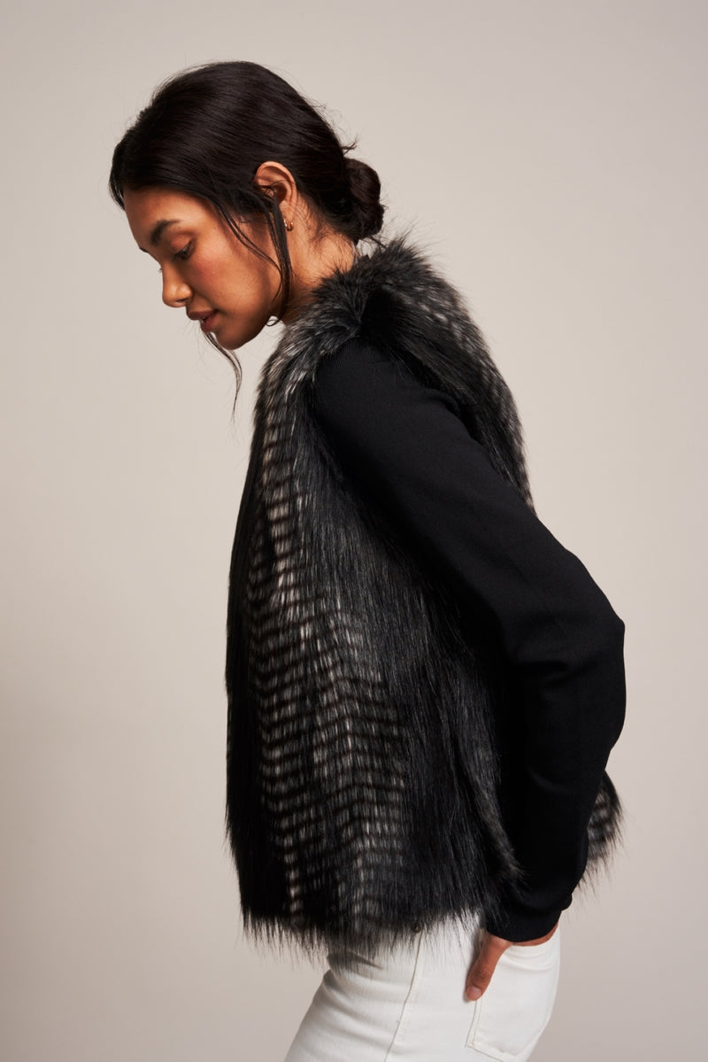 Sana Gilet Black Quail Size Large by Helen Moore