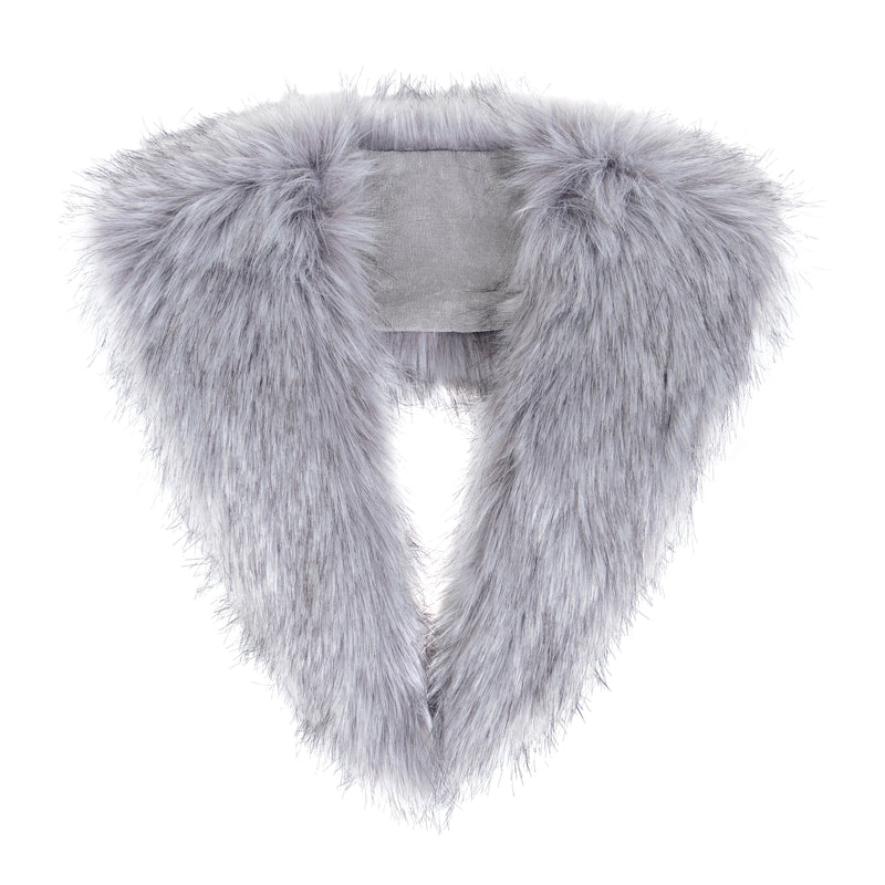 Long Collar by Helen Moore