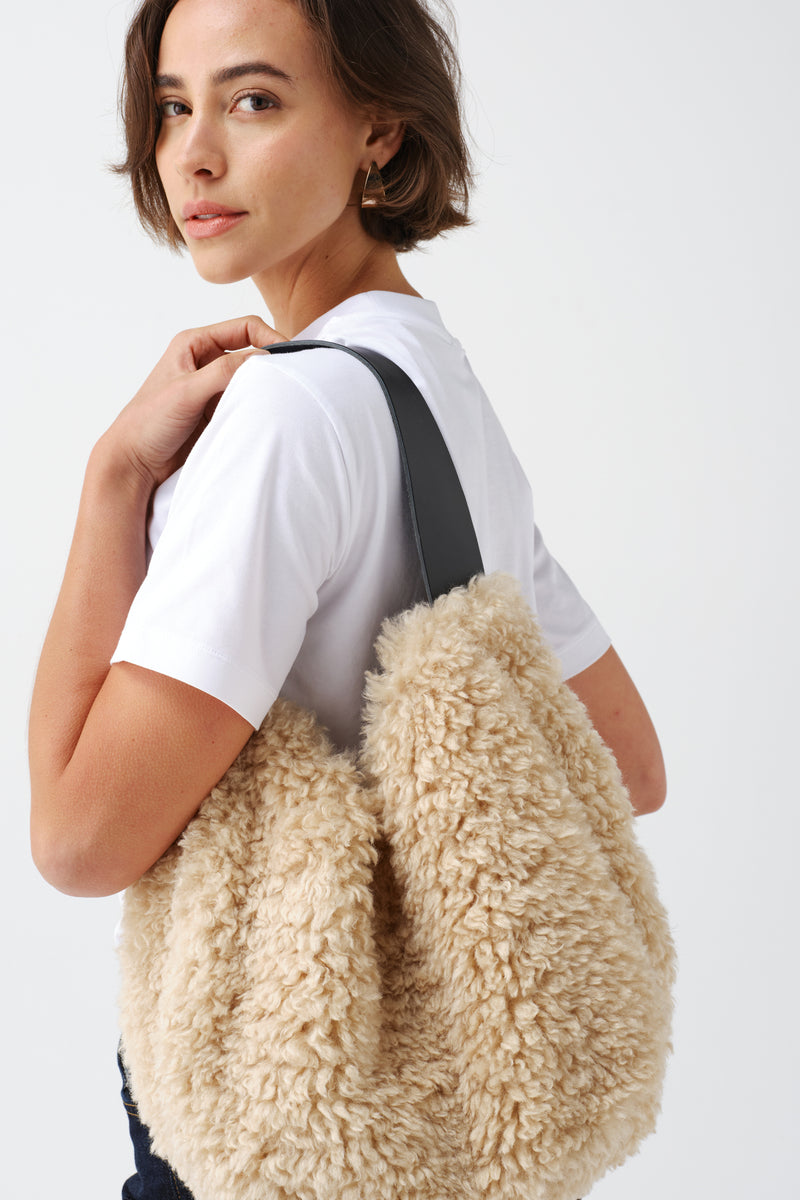 Slouch Bag by Helen Moore