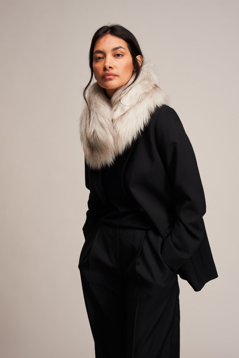 Model wearing faux fur Oyster grey Coco scarf by Helen Moore
