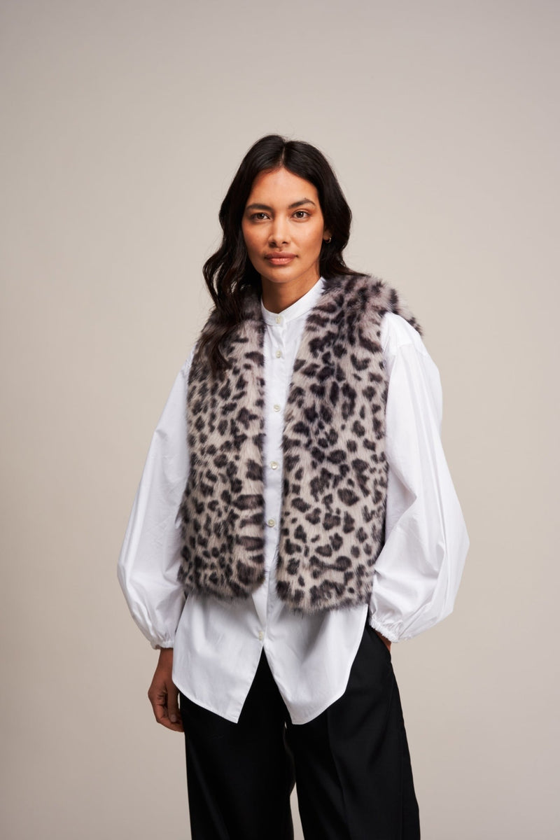 Model wearing a faux fur gilet in Silver Leopard animal print by Helen Moore